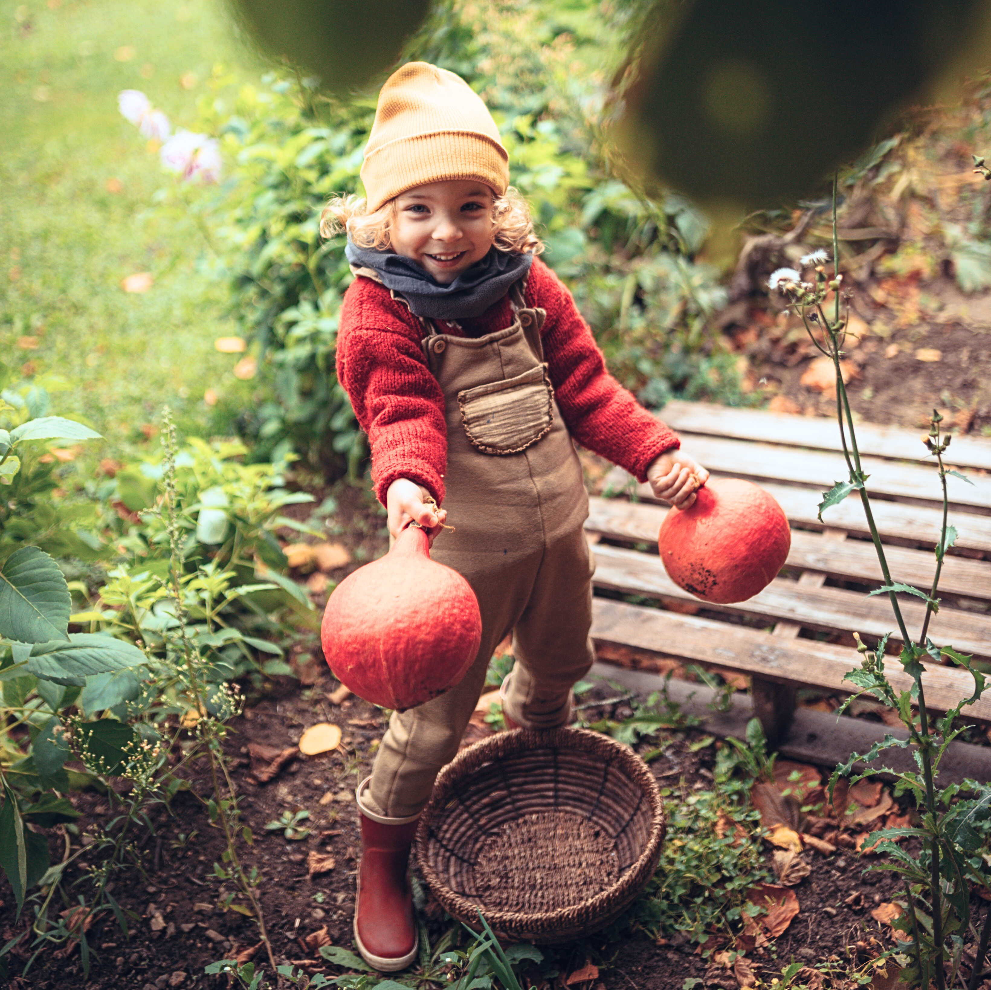 Kinder im EM-Garten